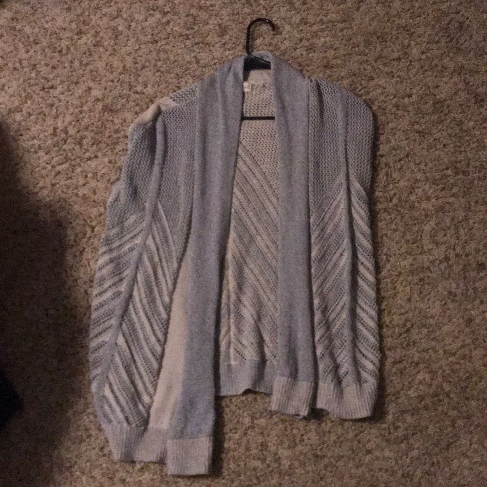 No sleeve vest